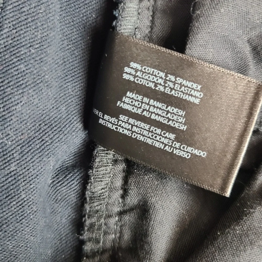 Banana Republic first photo